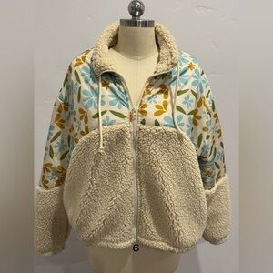 PacSun Beige Floral Sherpa Jacket